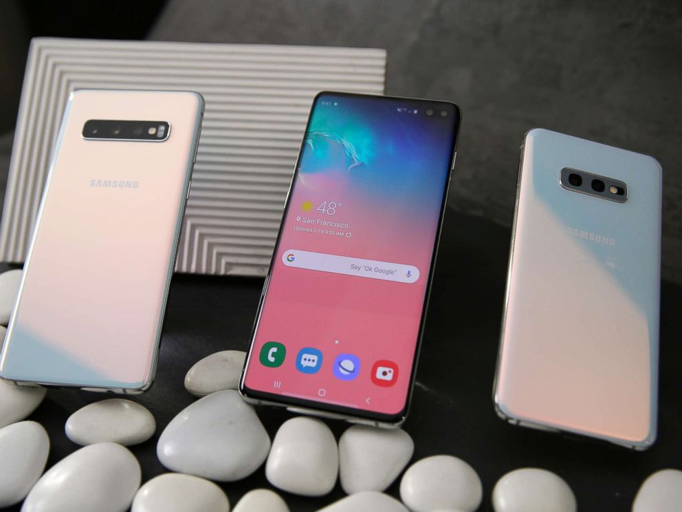 PHOTO: The new Samsung Galaxy S10, the S10+ and the S10e during a product preview in San Francisco, Calif., Feb. 19, 2019.