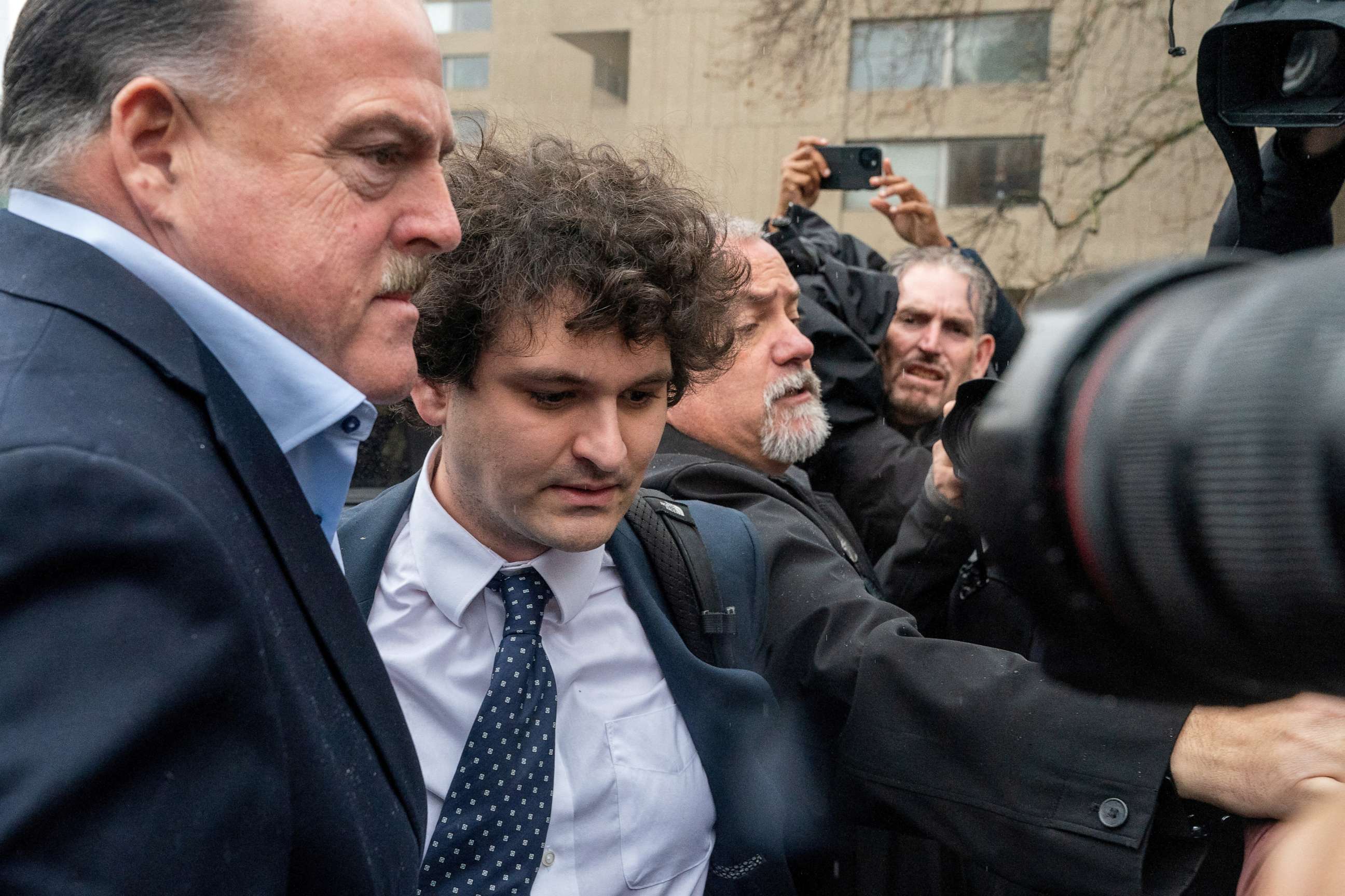 PHOTO: Former FTX CEO Sam Bankman-Fried, who faces fraud charges over the collapse of the bankrupt cryptocurrency exchange, arrives on the day of a hearing at Manhattan federal court in New York City, Jan. 3, 2023.