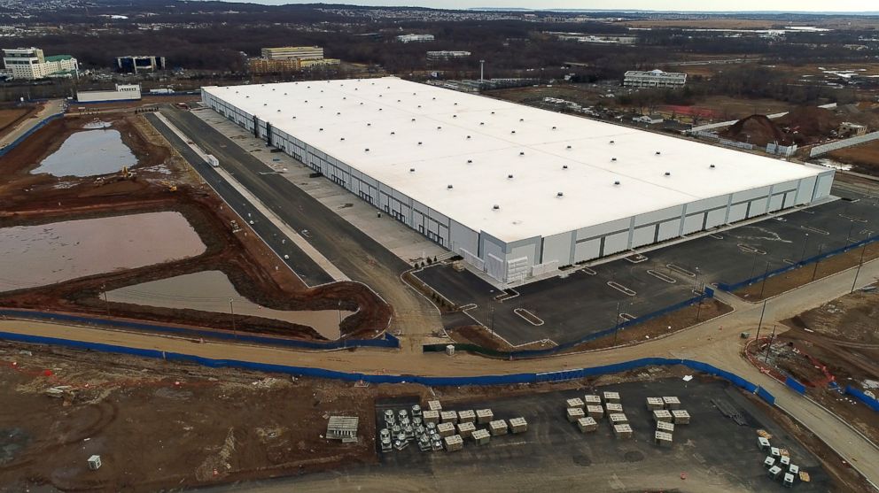 PHOTO: A 975,000 square foot warehouse sits at the corner of Gulf and Bloomfield Avenues inside the Matrix Global Logistics Park, Saturday, Jan. 27, 2018, in Staten Island, New York.