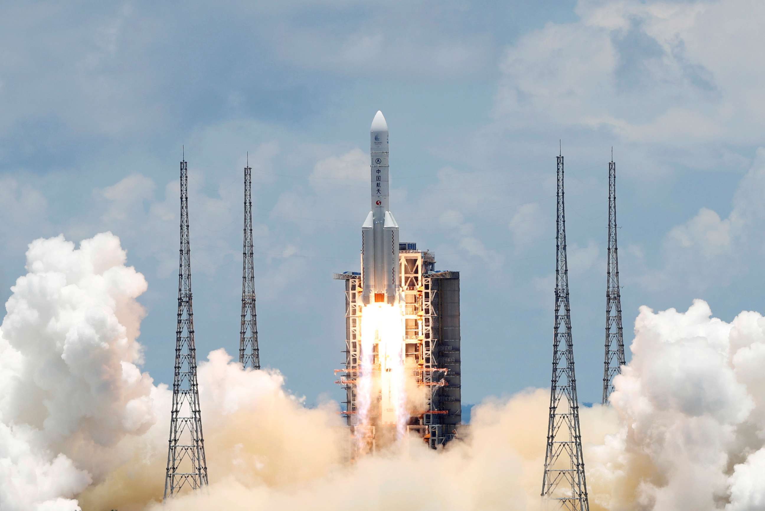 PHOTO: The Long March 5 Y-4 rocket, carrying an unmanned Mars probe of the Tianwen-1 mission, takes off from Wenchang Space Launch Center in Wenchang, Hainan Province, China, July 23, 2020.