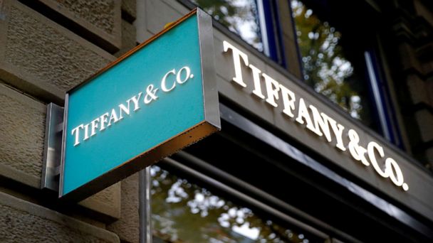 French luxury business LVMH offers to buy Tiffany | 0