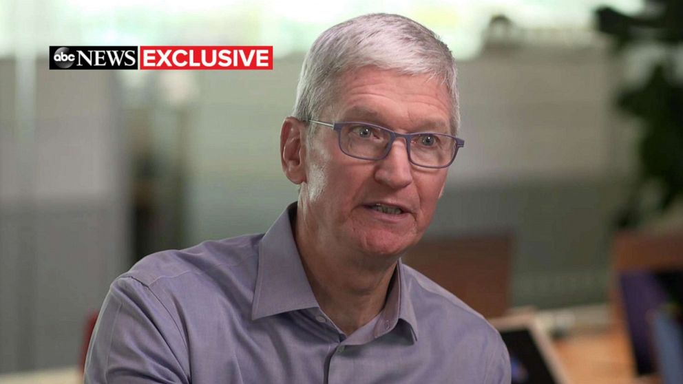 PHOTO: ABC News' Rebecca Jarvis interviews Apple CEO Tim Cook in Austin, Texas.