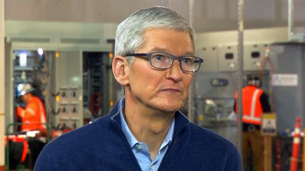 PHOTO: Apple CEO Tim Cook is interviewed by ABC News in Reno, Nev., Jan. 17, 2018. 