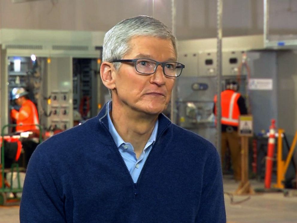 PHOTO: Apple CEO Tim Cook is interviewed by ABC News in Reno, Nev., Jan. 17, 2018.