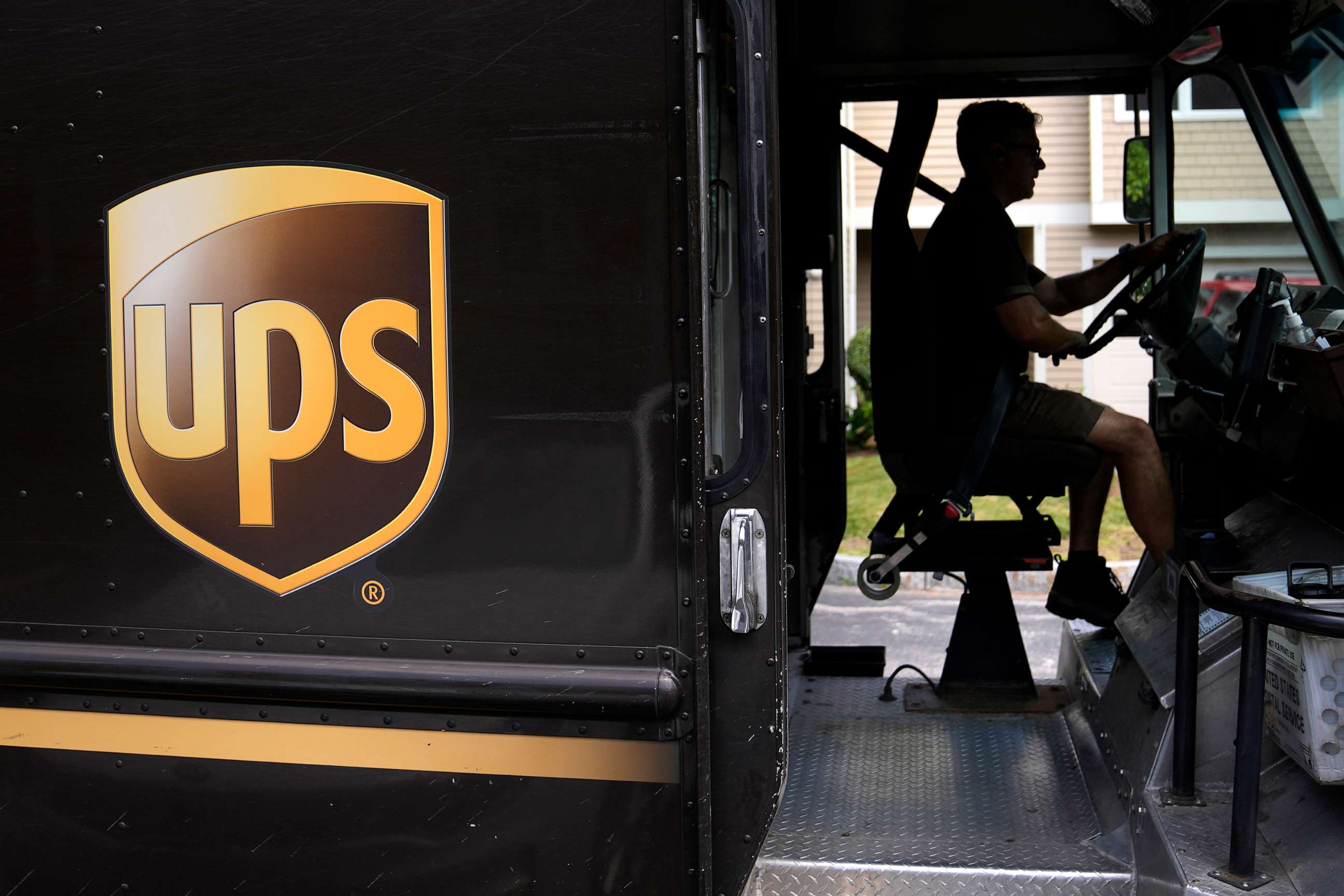 Universal Package Systems Limited - Authorized Service Contractor For UPS