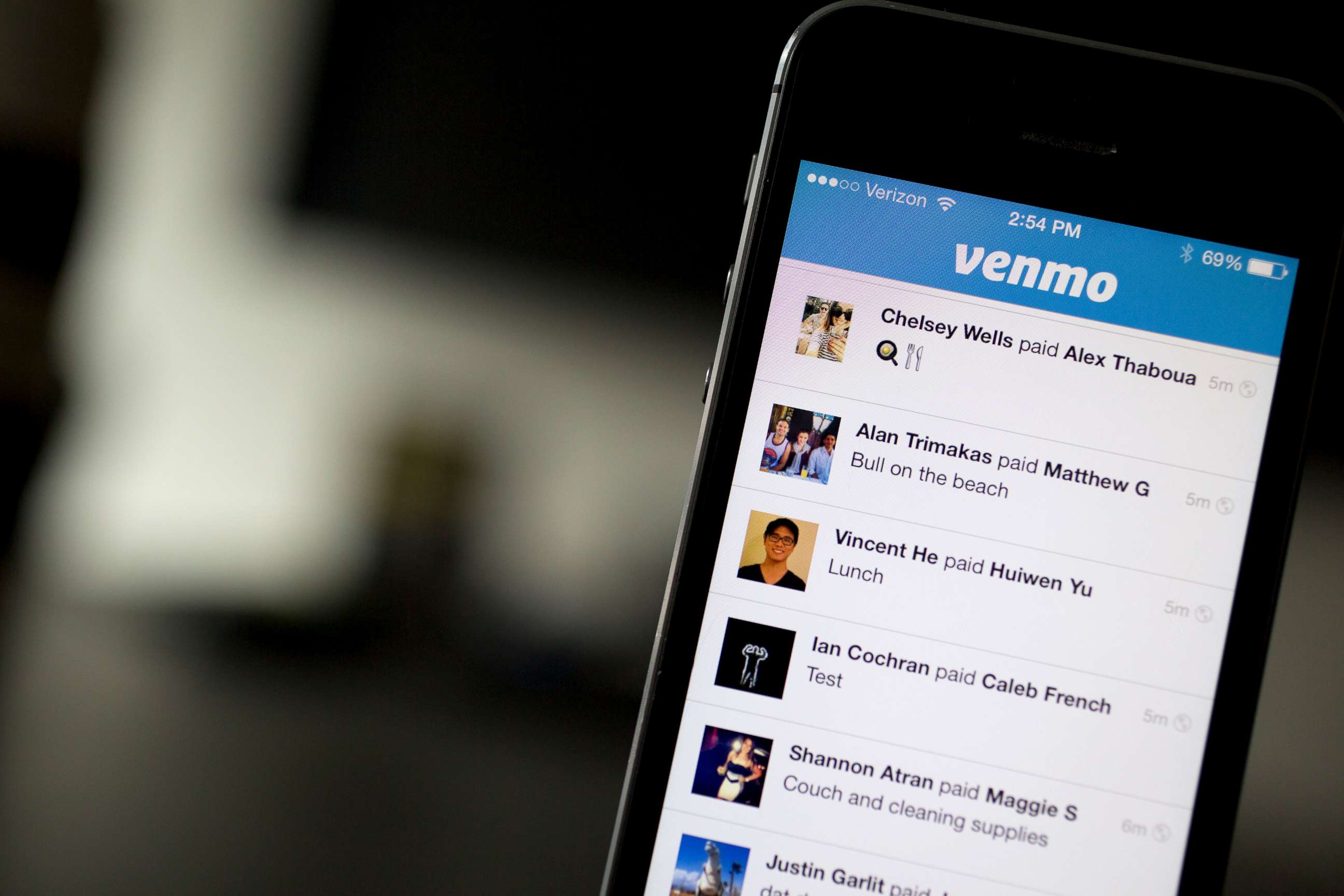 PHOTO: Financial transactions are listed on a Venmo app running on an iPhone in Washington, D.C., Aug. 22, 2014.