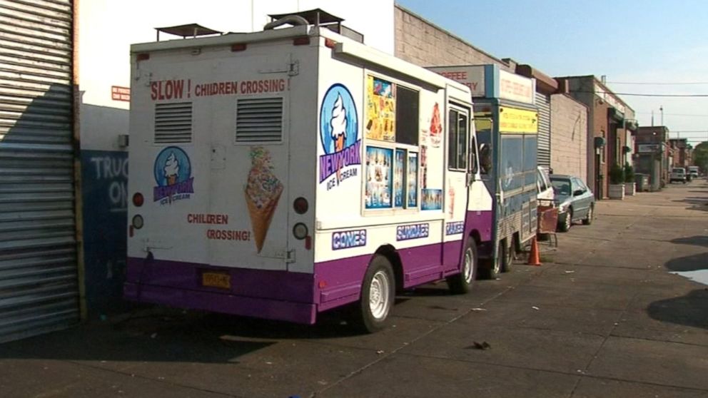 PHOTO: A New York Ice Cream truck sits outside a building in the Brooklyn borough of New York on Aug. 18, 2015.