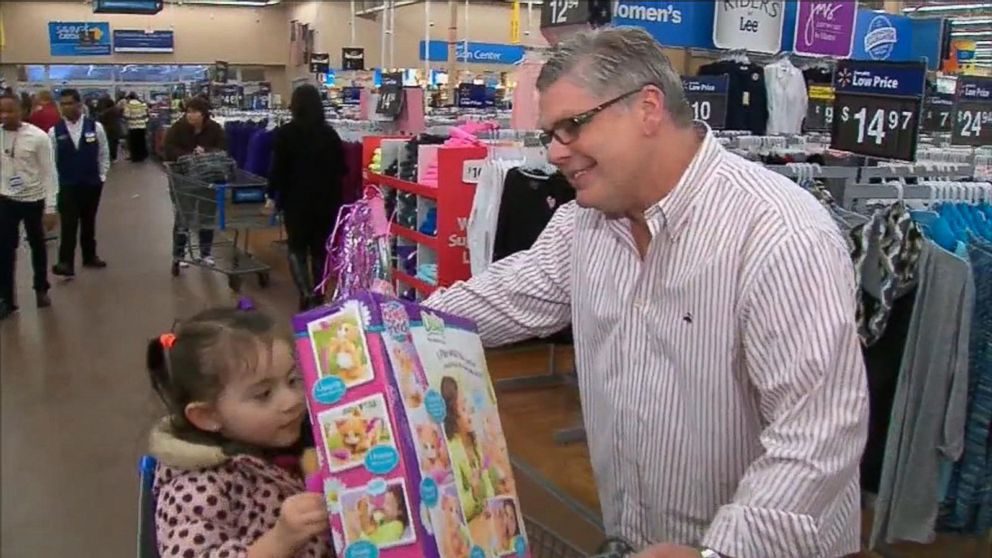 PHOTO: A Long Island man foots a $20K bill for a shopping spree for underprivileged children in the area. 