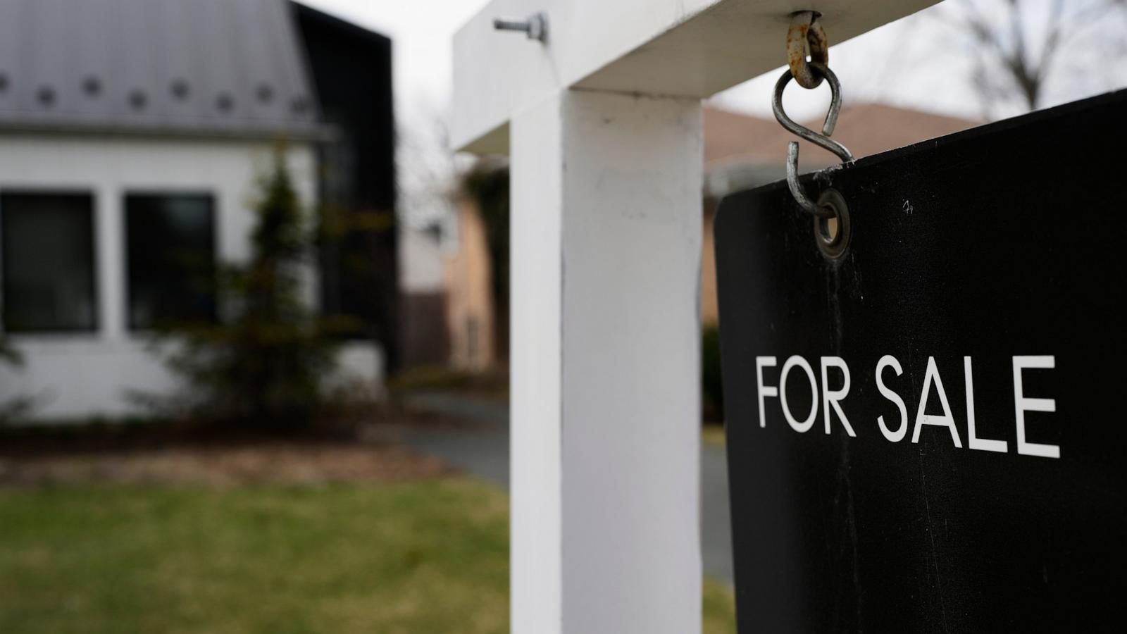 Mortgage rates rise, bringing average 30-year loan rate to where it was 4 weeks ago