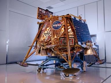 2 private lunar landers head toward the moon in a roundabout journey