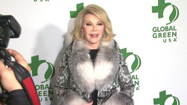 Video Comedian Joan Rivers Rushed To Nyc Hospital Abc News 