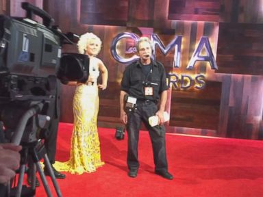 VIDEO: CMA Red Carpet Behind the Scenes