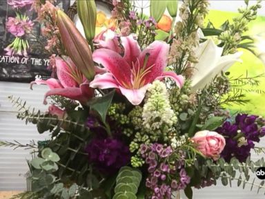 VIDEO: Creating the Perfect Bouquet for Mother's Day