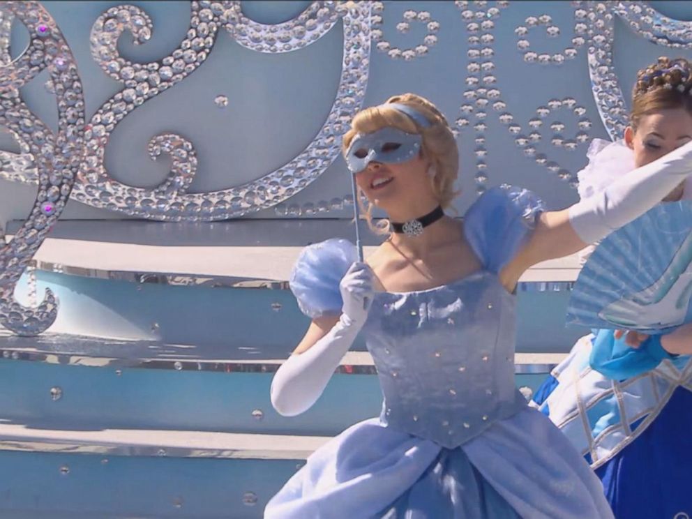170328_vod_disney_waltz_4x3_99