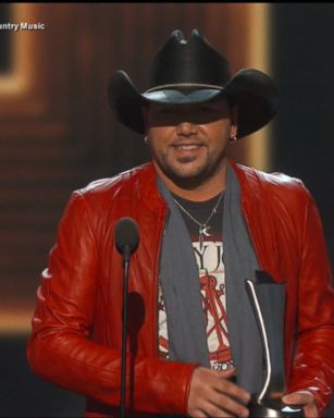 VIDEO: Jason Aldean captured entertainer of the year trophy at the 52nd ACM Awards.