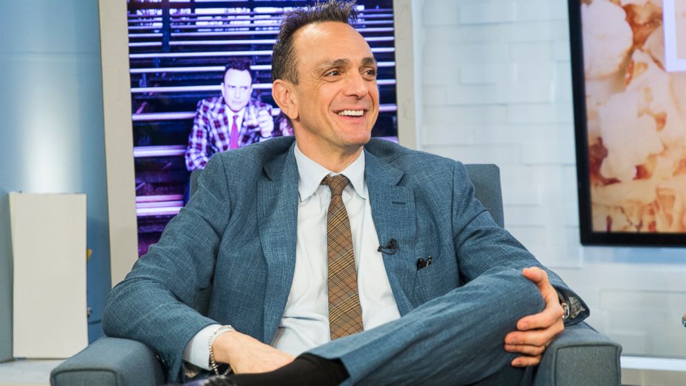 VIDEO: Hank Azaria sings Somewhere Over the Rainbow with a Chief Wiggum voice