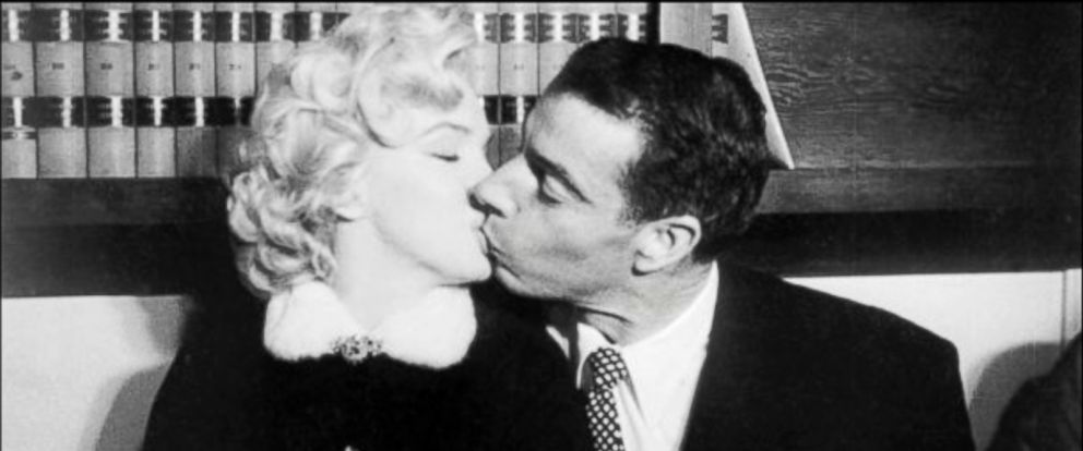 Marilyn Monroe Joe Dimaggio S 1954 Marriage Certificate Sells For 122 500 Abc News