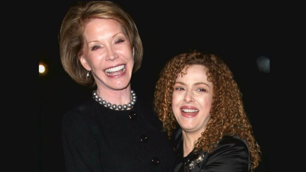 Mozart In The Jungle Star Bernadette Peters Says Mary Tyler Moore Offered Her Home For Peters Wedding Abc News