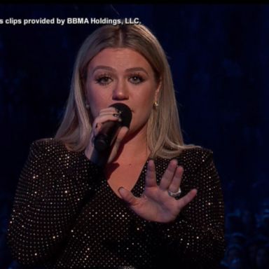 VIDEO: Host Kelly Clarkson opened the 2018 Billboard Music Awards on Sunday night with an emotional speech about the recent mass shooting at a high school in Santa Fe, Texas.