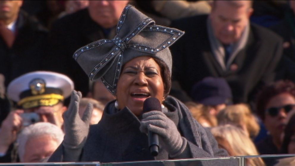 VIDEO: The Queen of Soul performed "My Country, 'Tis of Thee" minutes before Barack Obama was sworn in as president in 2009.