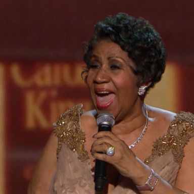 VIDEO: Legendary singer Aretha Franklin dies in Detroit