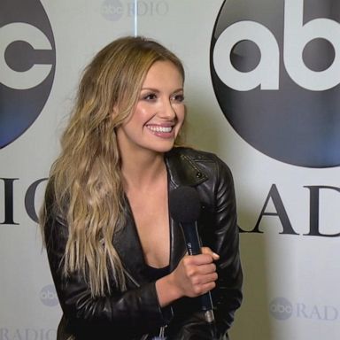 VIDEO: Country singer Carly Pearce on multi-tasking while running