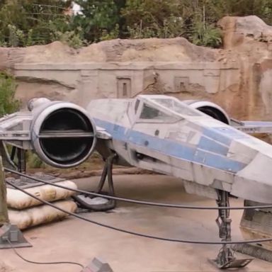 VIDEO: Disneyland opens 'Star Wars: Galaxy's Edge'