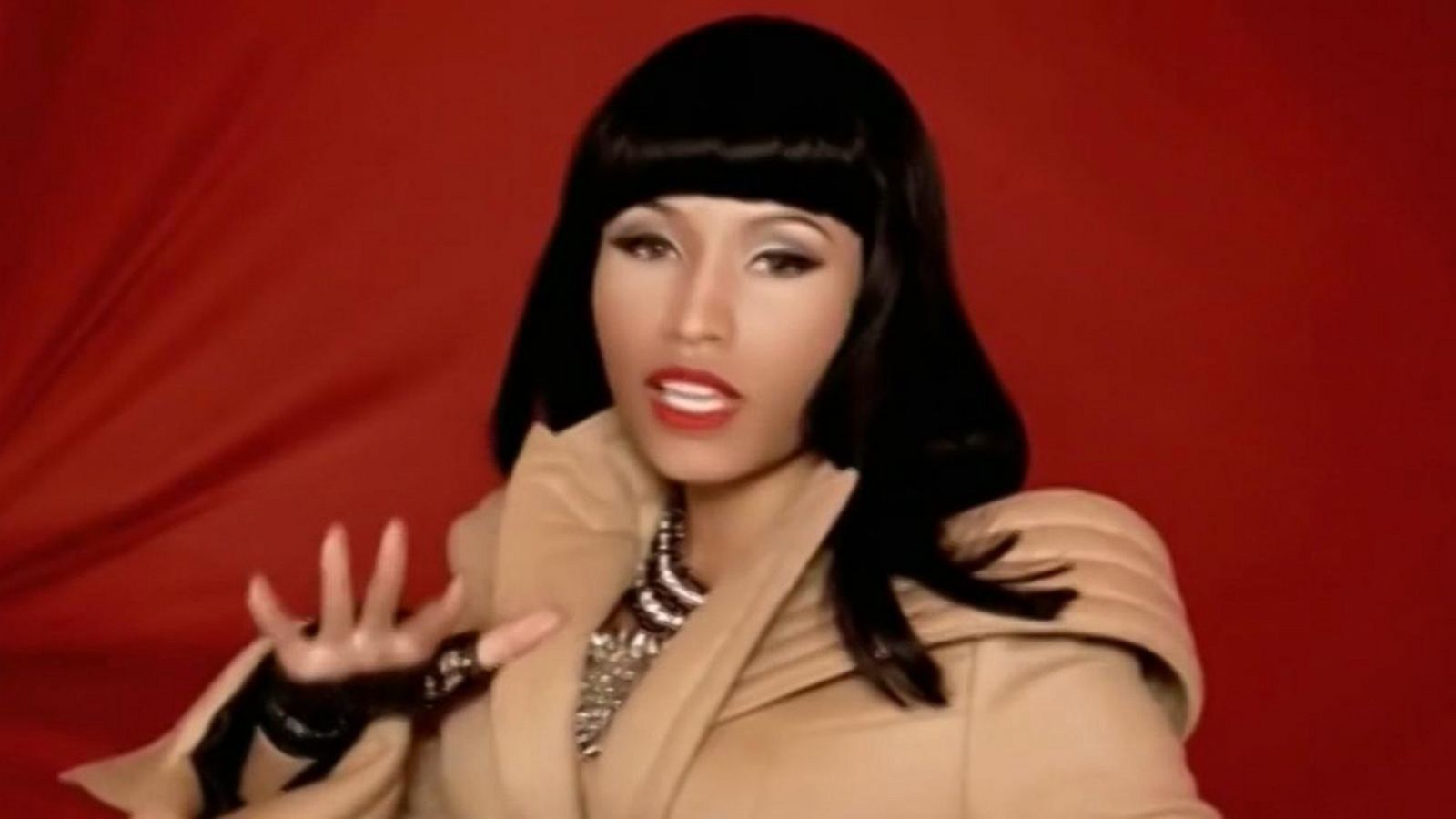 How to dress like rap queen Nicki Minaj for under $100