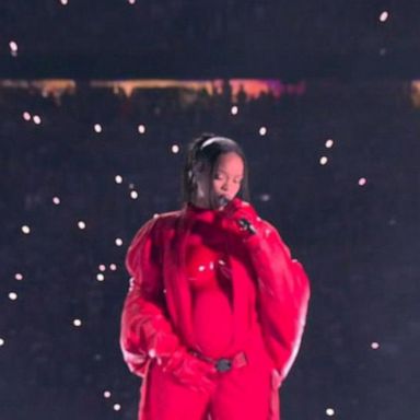 VIDEO: Kansas City Chiefs and Rihanna fans were the big winners at the Super Bowl 