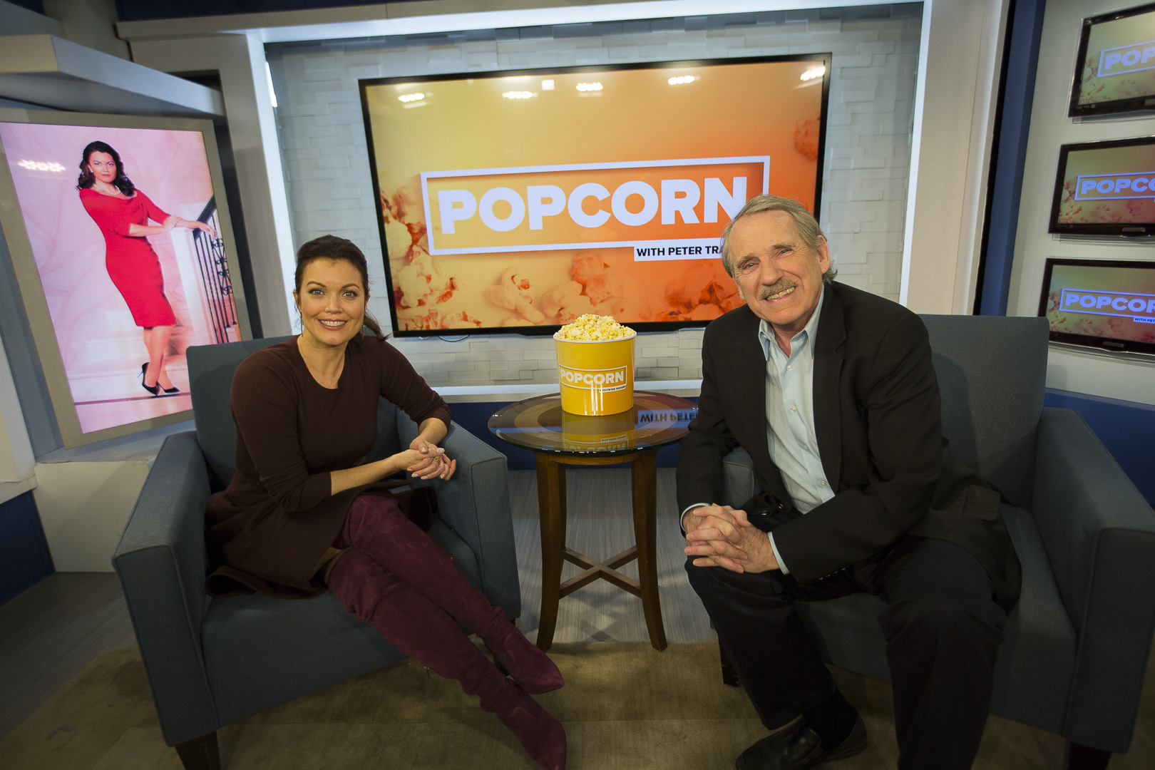 PHOTO: Bellamy Young and Peter Travers at the ABC News studios in New York, Jan. 25, 2017. 