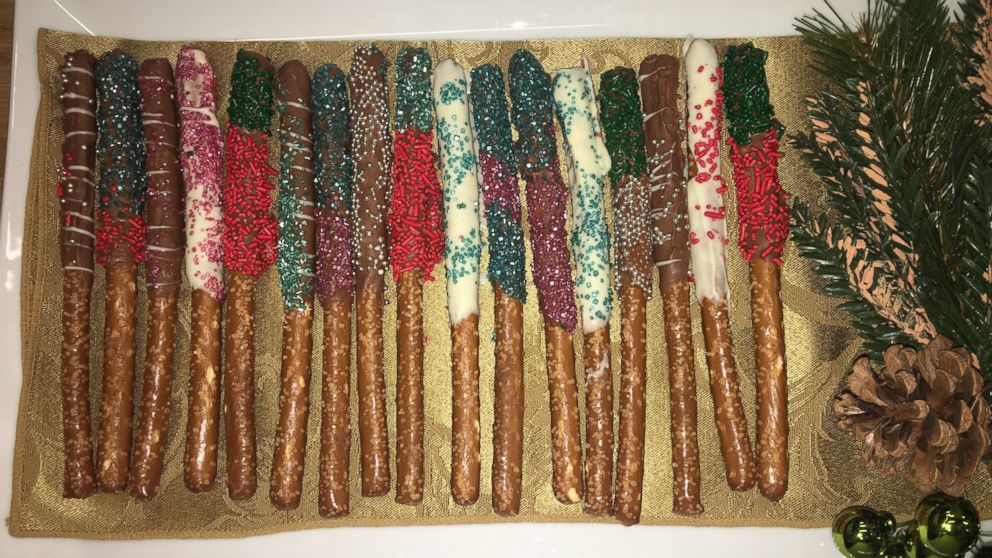 PHOTO: Actress Katie Holmes shared a festive holiday recipe for chocolate covered pretzels on "Good Morning America."