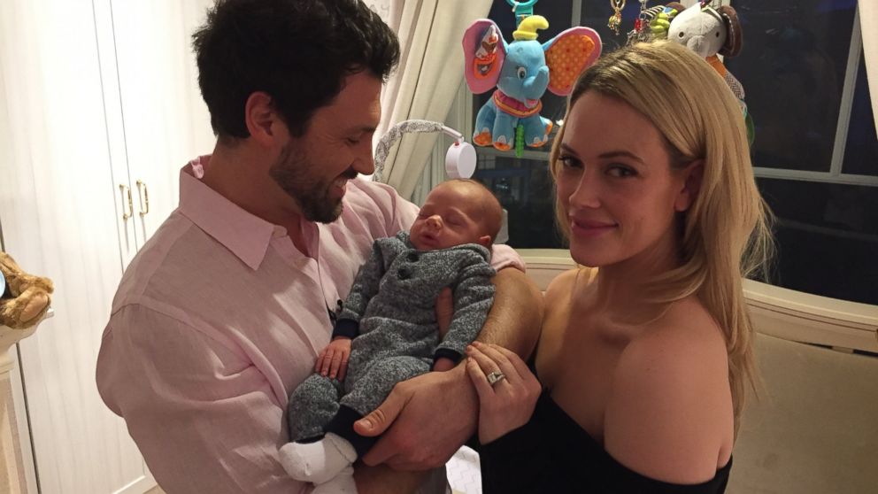 "Dancing With the Stars" pros Peta Murgatroyd and Maksim Chmerkovskiy welcomed son Shai Aleksander on Jan. 4, 2017.
