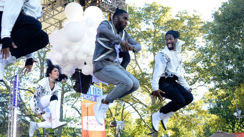 Superstar Jason Derulo heated up Central Park for the final "GMA" Summer Concert Series of the season today, performing his platinum hits "Want to Want Me," "Talk Dirty," and Kiss the Sky."