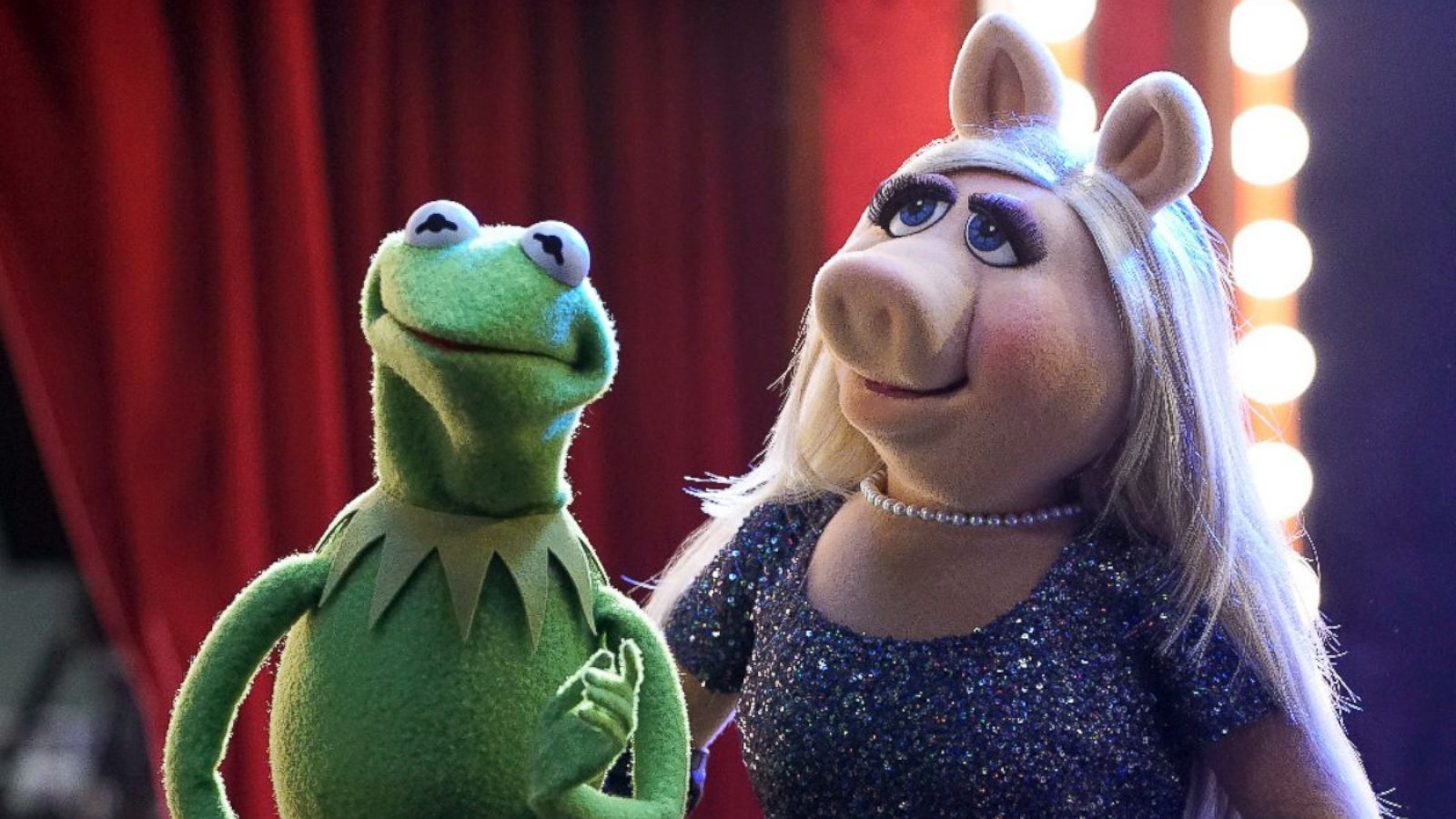 The Muppets': Kermit, Miss Piggy on New Talk Show