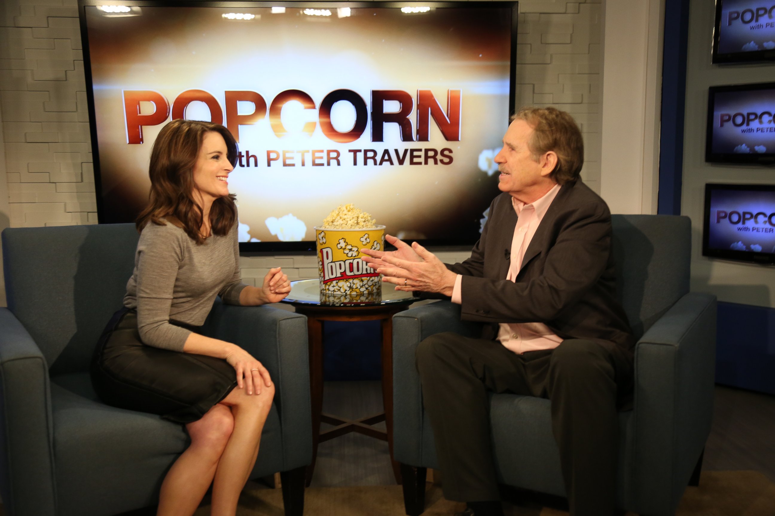 PHOTO:Tina Fey speaks with Peter Travers at the ABC New Headquarters in New York, March 4, 2016. 
