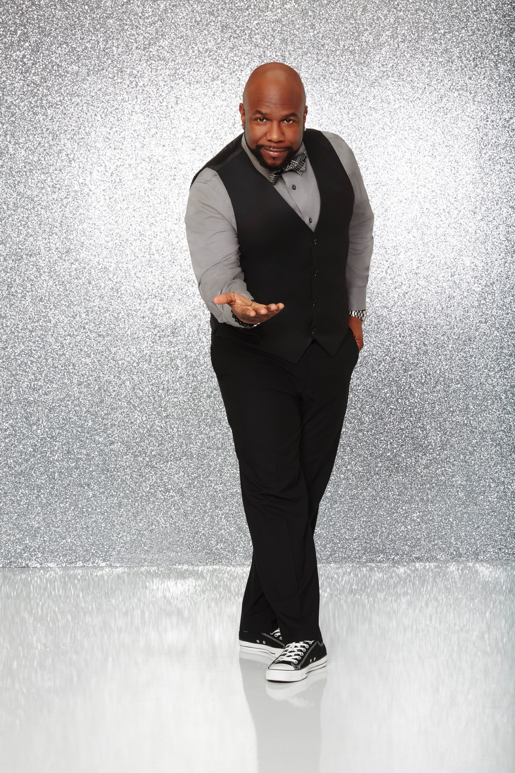 PHOTO: Wanya Morris and the rest of the stars will grace the ballroom floor for the first time on live national television with their professional partners during the two-hour season premiere of "Dancing with the Stars," on Monday, March, 21, 2016.