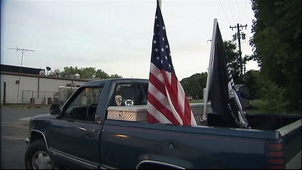 best way to fly flag on truck