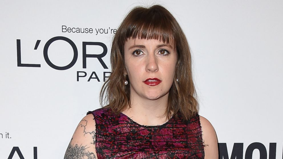 PHOTO: Lena Dunham arrives at the Glamour Women of the Year Awards at NeueHouse Hollywood in Los Angele, Nov. 14, 2016. 