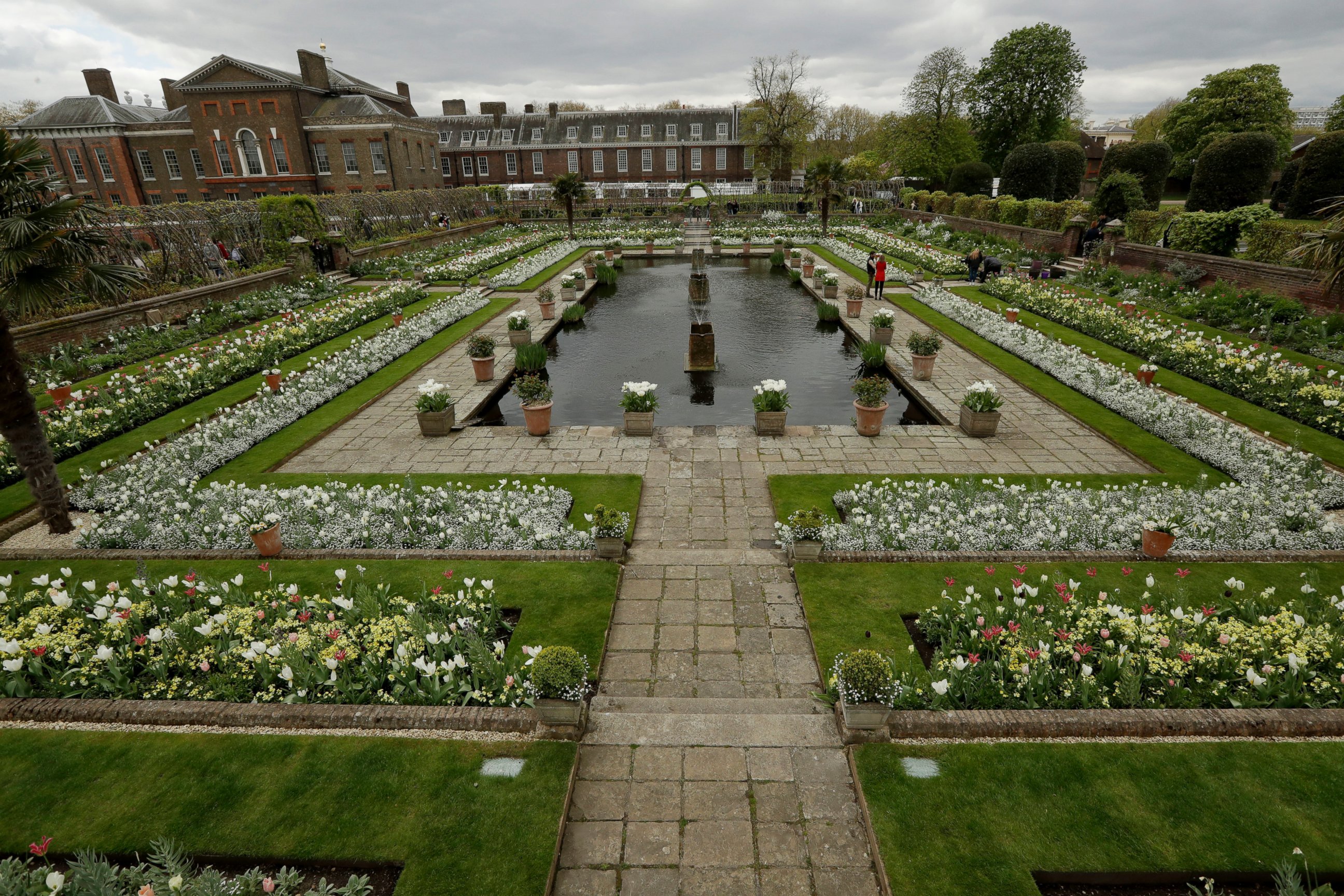 PHOTO: An overview shows The White Garden, a new memorial garden which marks 20 years since the death of Britain's Princess Diana, at Kensington Palace in London, April 13, 2017. 