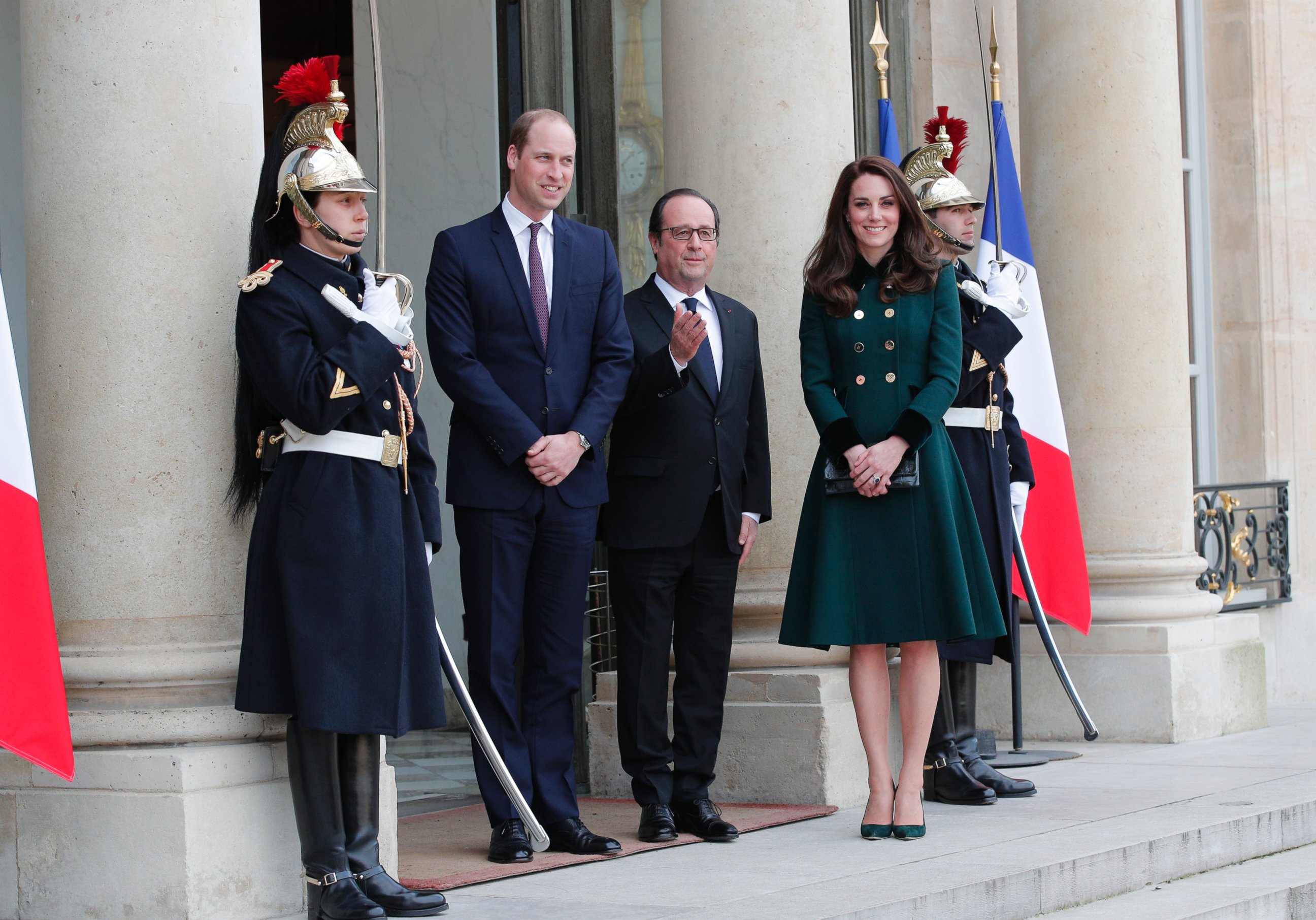 PHOTO: French President Francois Hollande, center, welcomes Prince William with Kate, Duchess of Cambridge at the Elysee Palace in Paris, March 17, 2017. 