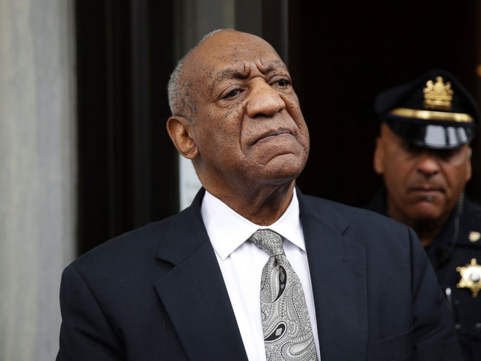 PHOTO: Bill Cosby exits the Montgomery County Courthouse after a mistrial was declared in his sexual assault trial in Norristown, Pa., June 17, 2017.