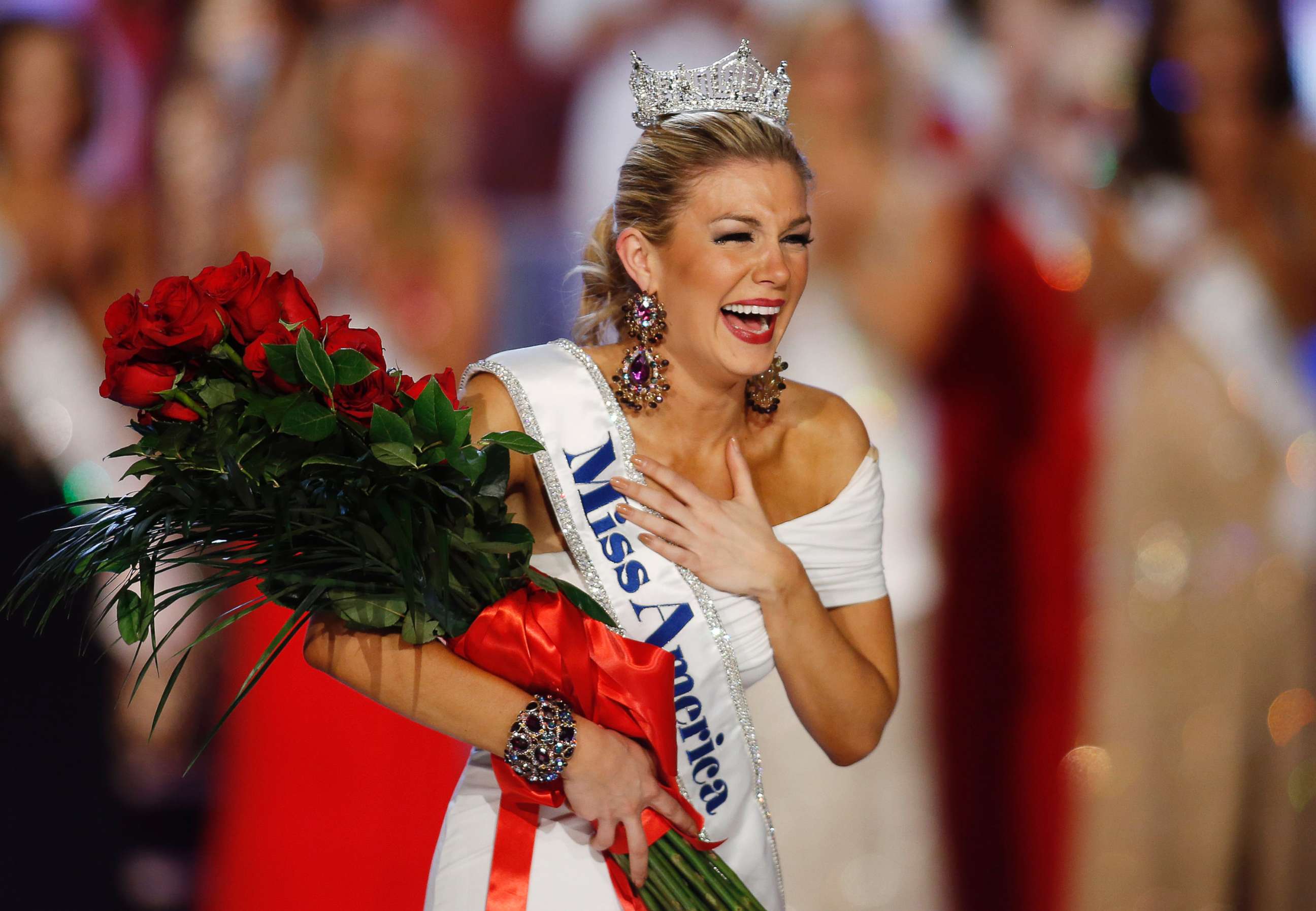 PHOTO: Miss New York Mallory Hytes Hagan reacts as she is crowned Miss America 2013 in this Jan. 12, 2013 file photo in Las Vegas.
