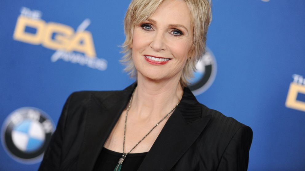 Jane Lynch arrives to the 67th Annual DGA Awards, Feb. 7, 2015, in Los Angeles.