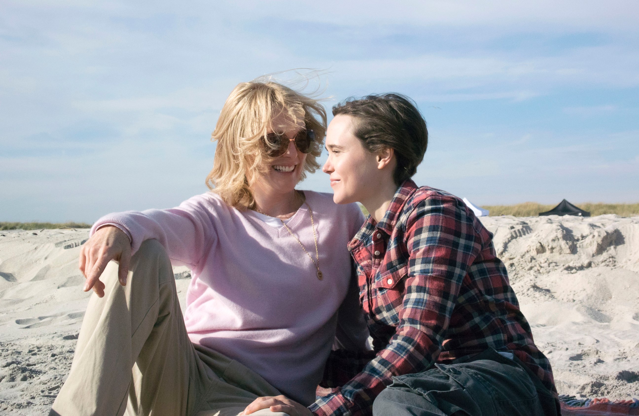 PHOTO: Julianne Moore, left, and Ellen Page in a scene from "Freeheld."