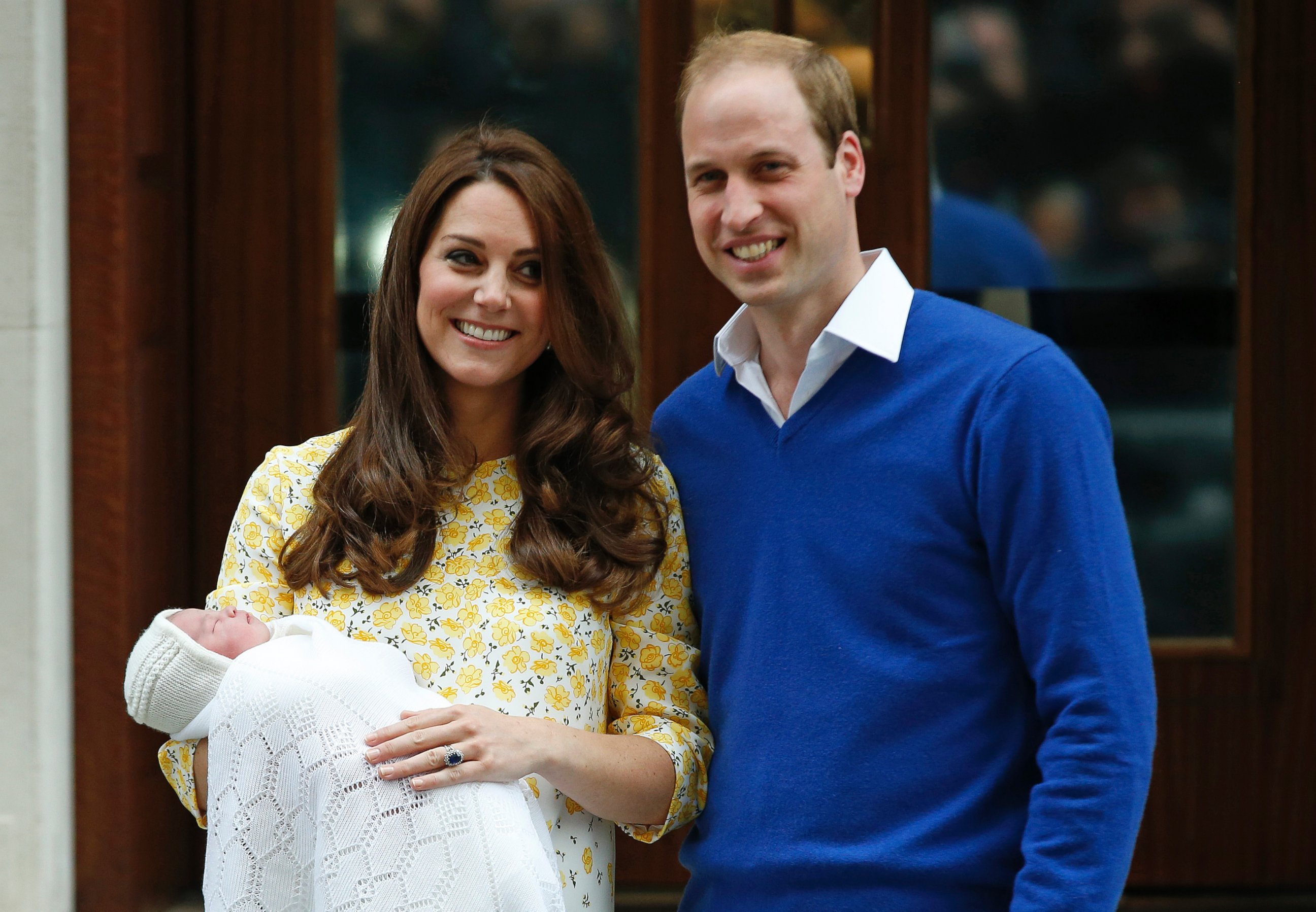 PHOTO: Britain's Prince William and Kate, Duchess of Cambridge and their newborn baby princess, pose for the media as they leave St. Mary's Hospital's exclusive Lindo Wing, London, Saturday, May 2, 2015.