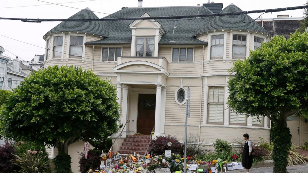 Home Used In Mrs Doubtfire On Sale For 4 45 Million Abc News