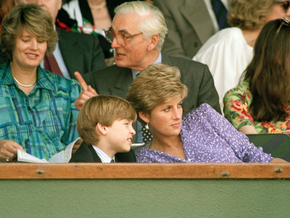 PHOTO: The Princess of Wales explains things to Prince Williams, 9, during his first visit to Wimbledon, July 6, 1991.