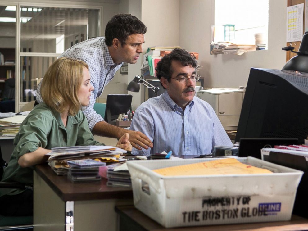 PHOTO: Rachel McAdams, from left, as Sacha Pfeiffer, Mark Ruffalo as Michael Rezendes and Brian d??Arcy James as Matt Carroll, in a scene from the film, Spotlight.