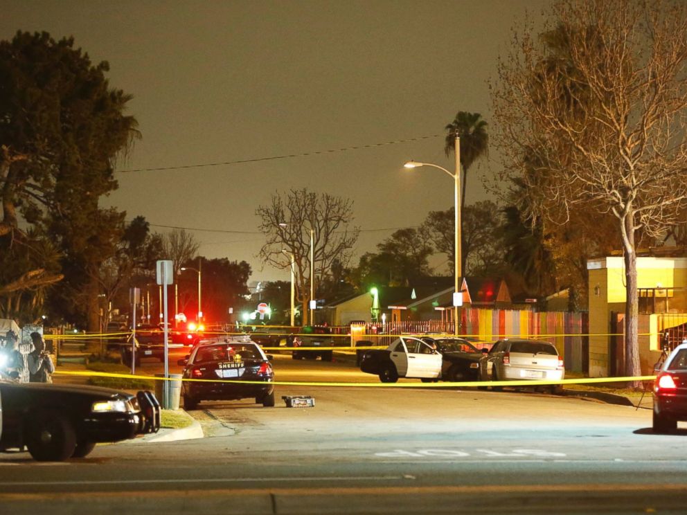 PHOTO: Los Angeles County Sheriffs close the scene of an accident in Compton, Calif., Jan. 29, 2015. A lawyer for Marion Suge Knight, a Death Row Records founder, says Knight was driving a vehicle involved in an accident.