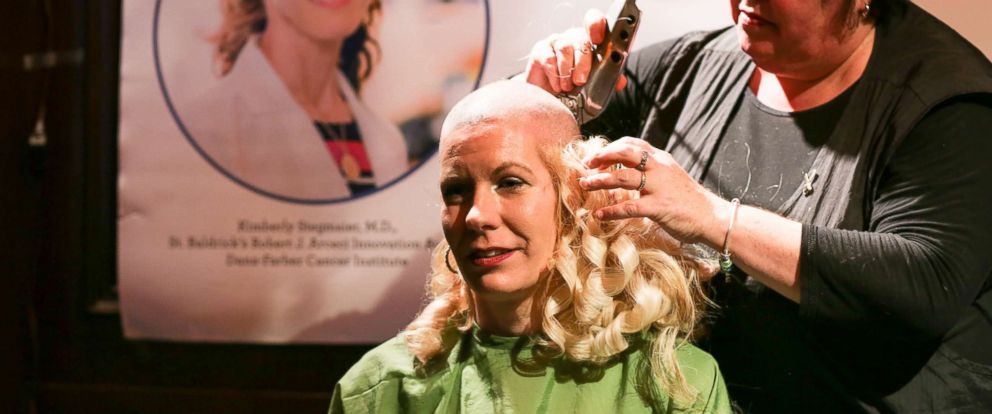Bride Shaves Her Head 2 Months Before Her Wedding To Honor Late Mother